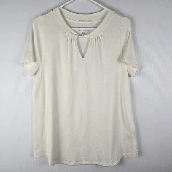 Soft Surroundings off white short sleeve t-shirt with front keyhole size medium - Picture 1 of 8